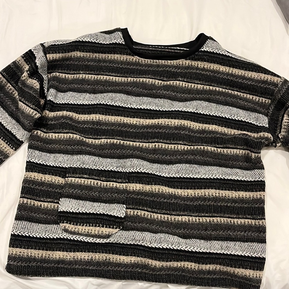 Stripped neutral oversized crew neck
